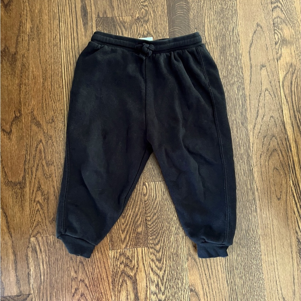 Zara boys cotton joggers in black size 3/4 in excellent condition - Picture 2 of 3